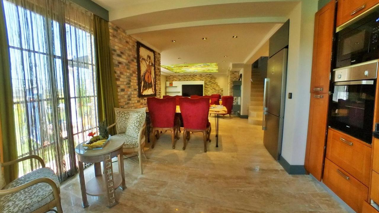 Fun&Sun Two Villas For Big Families Μπέλεκ Εξωτερικό φωτογραφία